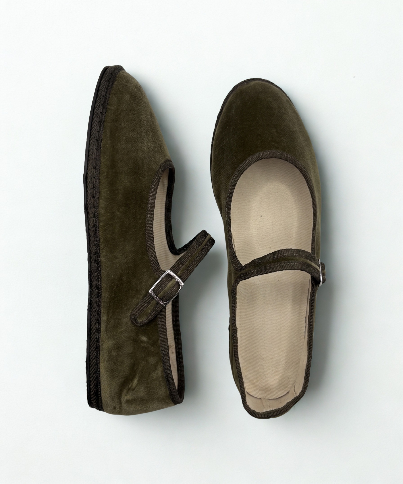 Oliva — view 2